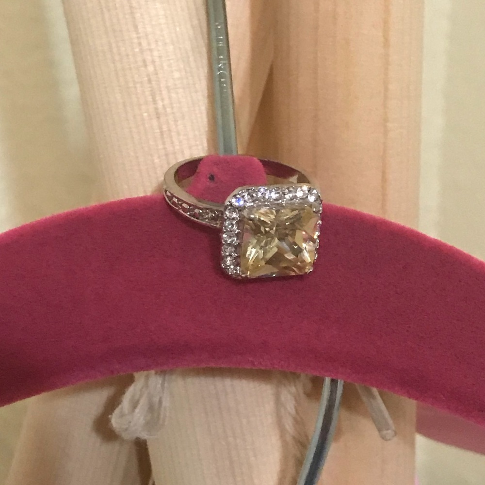 Costume Jewelry Ring